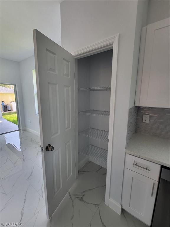 2815 Van Buren Pkwy Property Photo 13