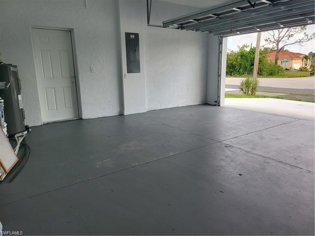 2815 Van Buren Pkwy Property Photo 25
