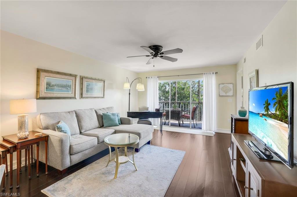 3061 Sandpiper Bay Cir # J202 Property Photo 7