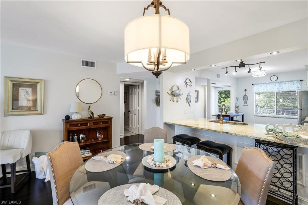 3061 Sandpiper Bay Cir # J202 Property Photo 10