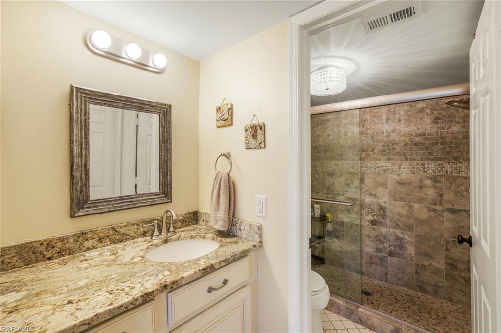 3061 Sandpiper Bay Cir # J202 Property Photo 14