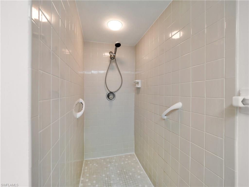 6258 Cougar Run # 201 Property Photo 32