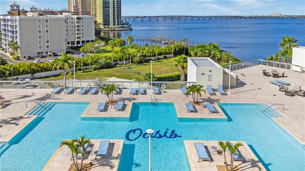 3000 Oasis Grand Blvd 2203 Property Photo 2