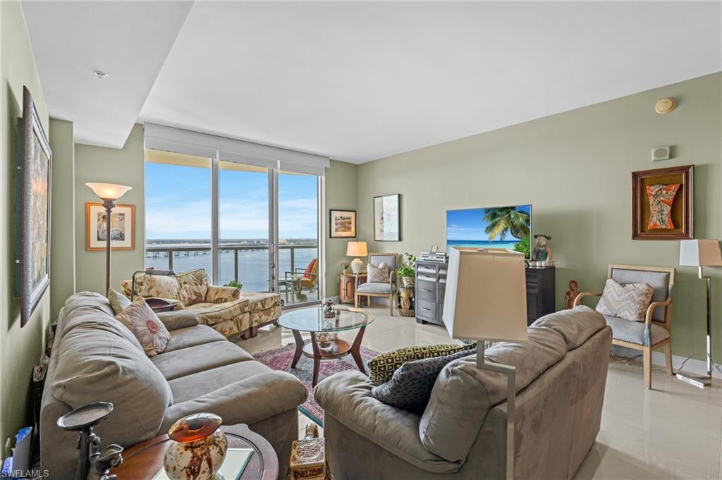 3000 Oasis Grand Blvd 2203 Property Photo 7