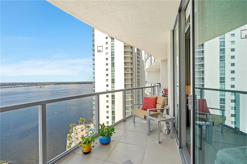 3000 Oasis Grand Blvd 2203 Property Photo 16