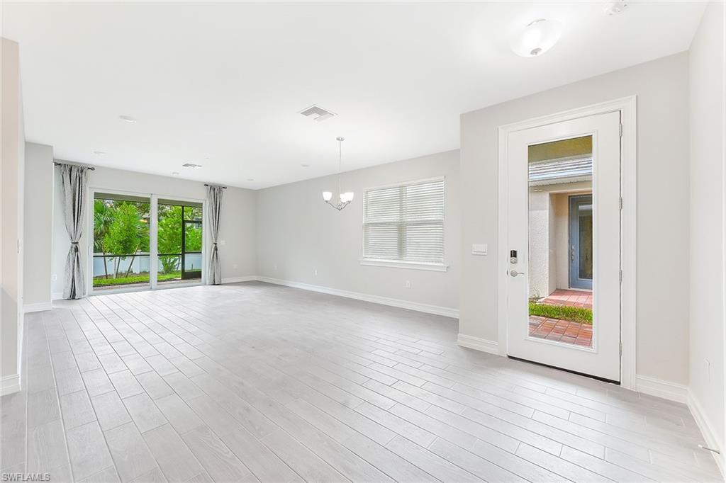 1057 Tranquil Brook Dr Property Photo 3