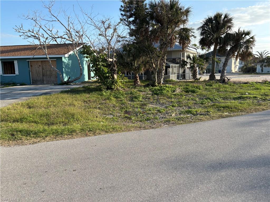 8000 Lagoon Rd Property Photo 7