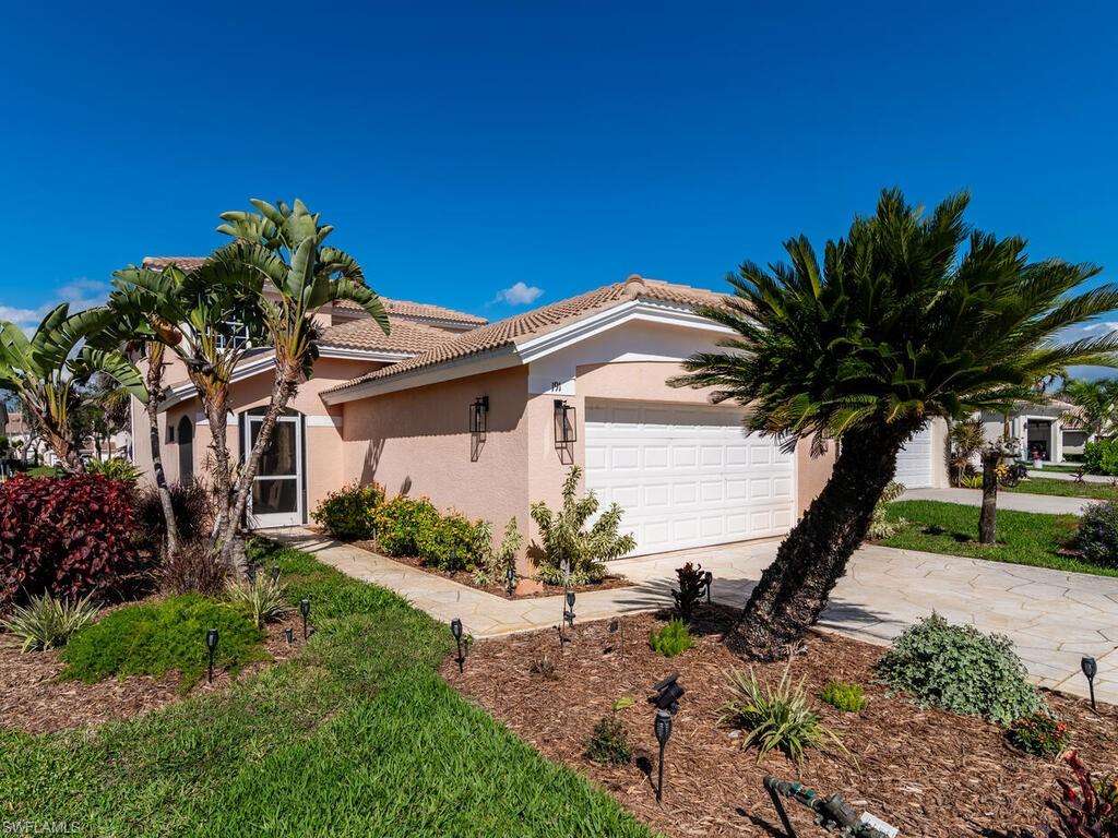 191 Eveningstar Cay Property Photo 3