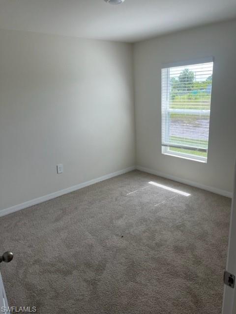 3014 65th St W Property Photo 10