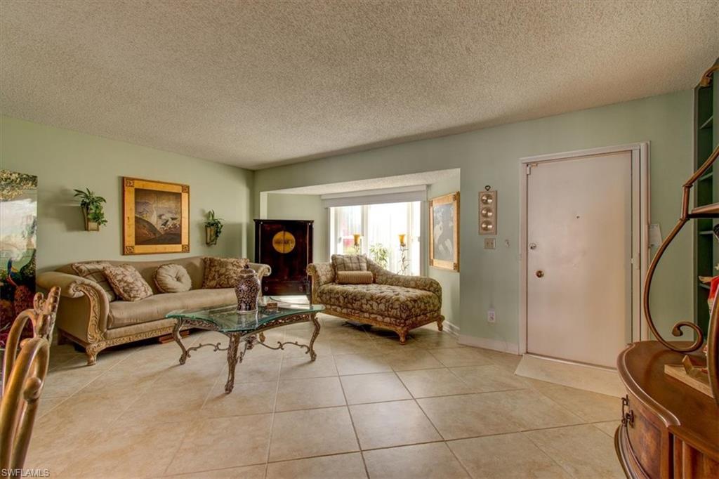 3724 Country Club Blvd Property Photo 4