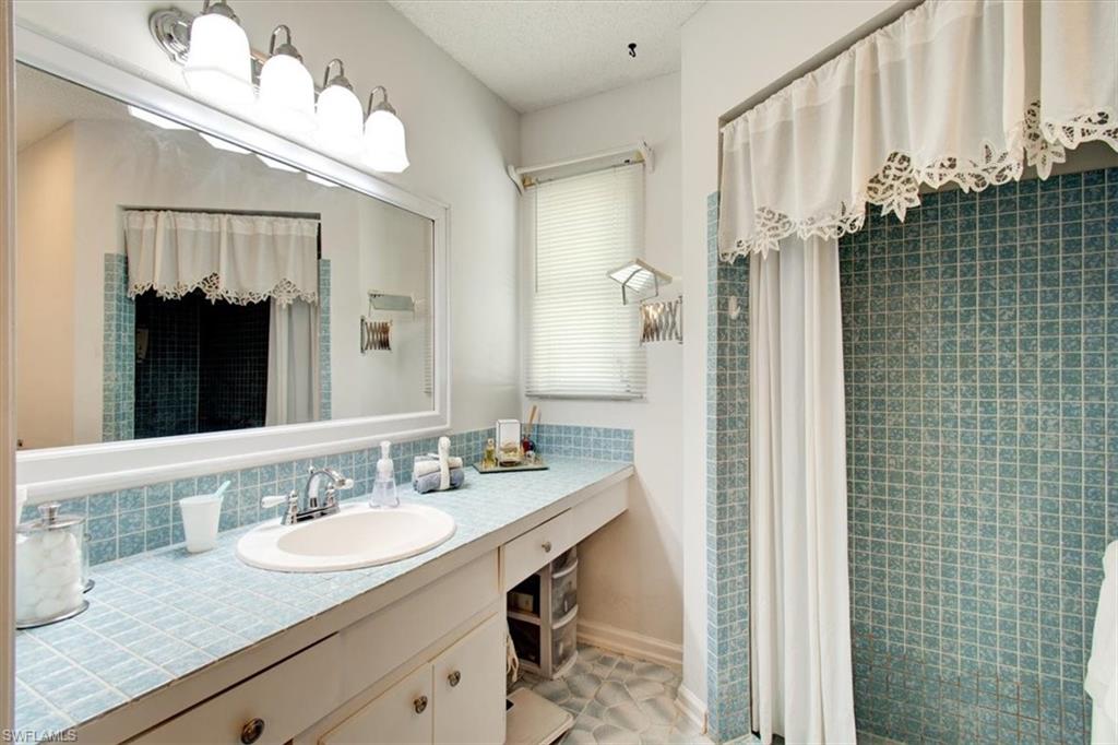 3724 Country Club Blvd Property Photo 18