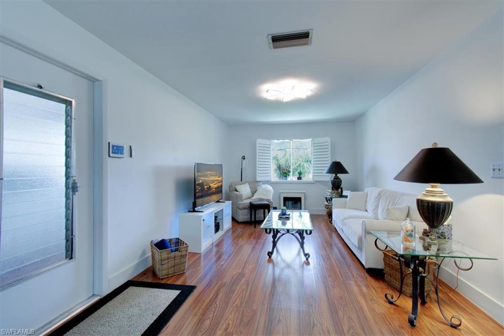 3724 Country Club Blvd Property Photo 26