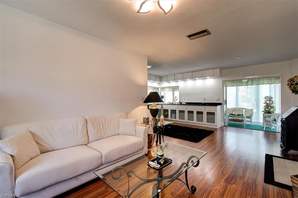 3724 Country Club Blvd Property Photo 28