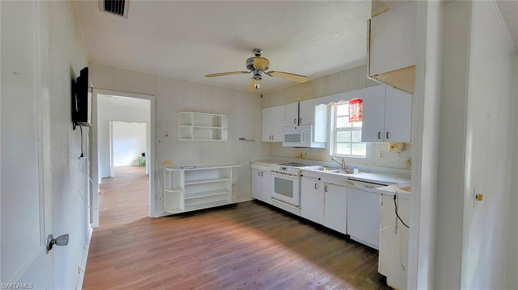 260 Fraser Ave Property Photo 10