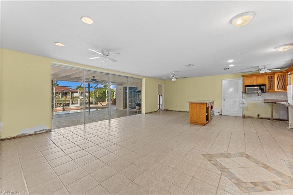 5310 Colonade Ct Property Photo 9