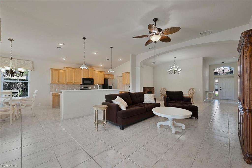 20241 Rookery Dr Property Photo 8