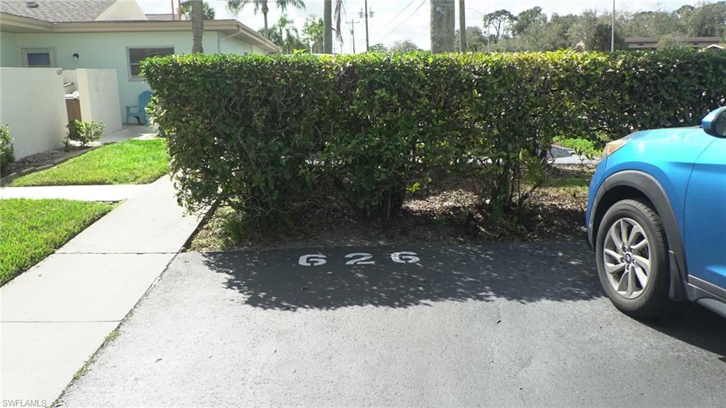 626 Joel Blvd Property Photo 4