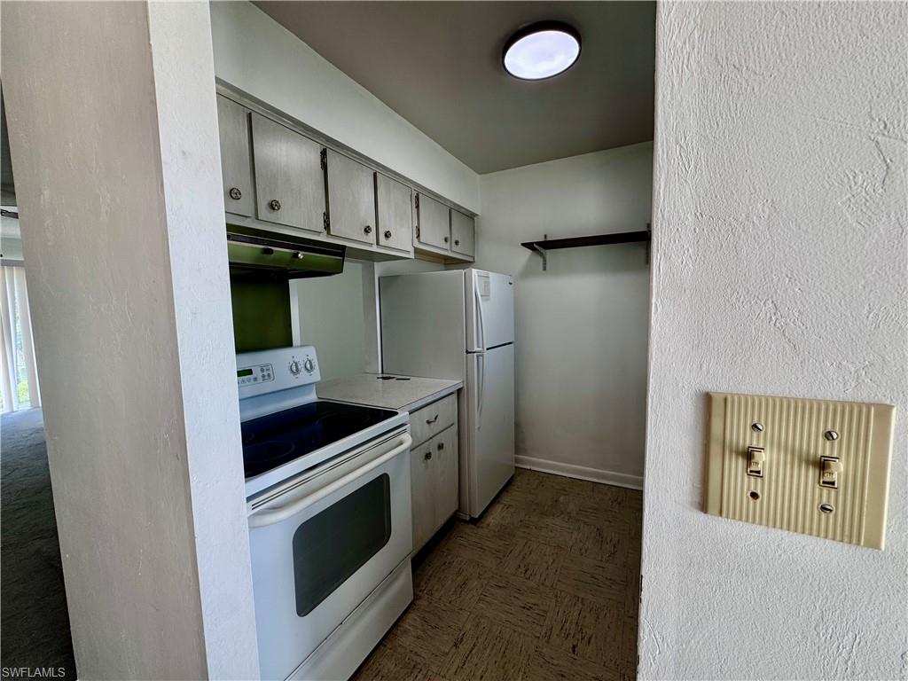 626 Joel Blvd Property Photo 14