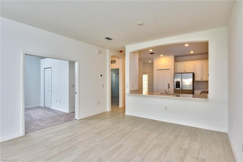 2591 Vine Ave Property Photo 2