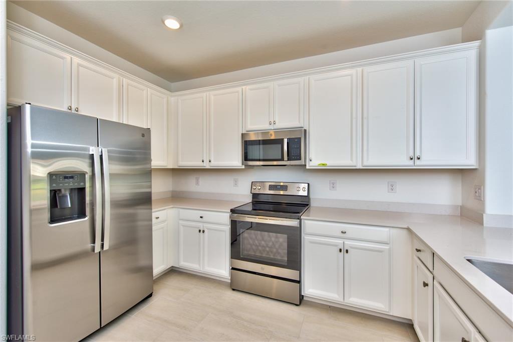2591 Vine Ave Property Photo 8