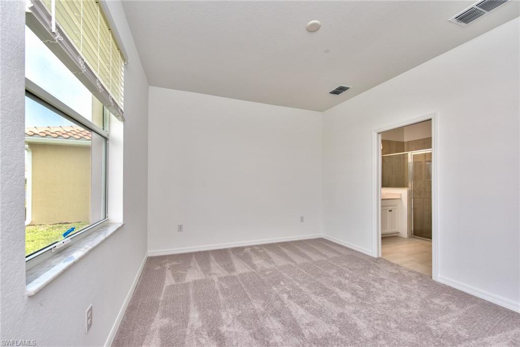 2591 Vine Ave Property Photo 11