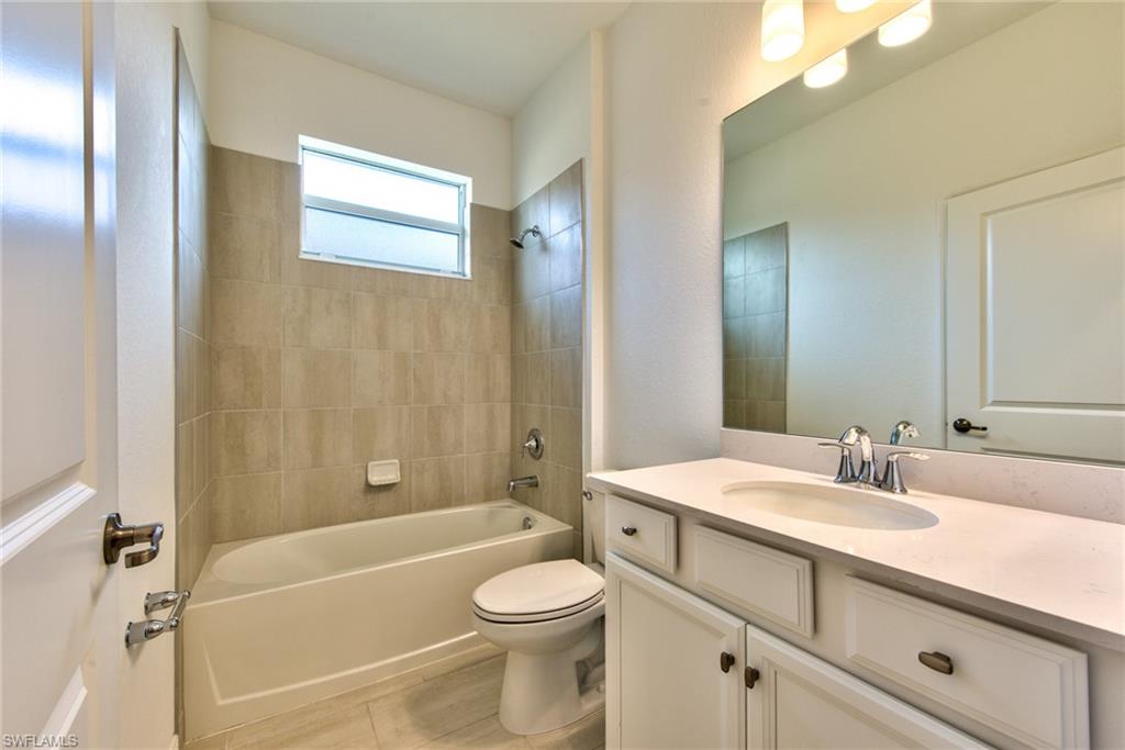 2591 Vine Ave Property Photo 14