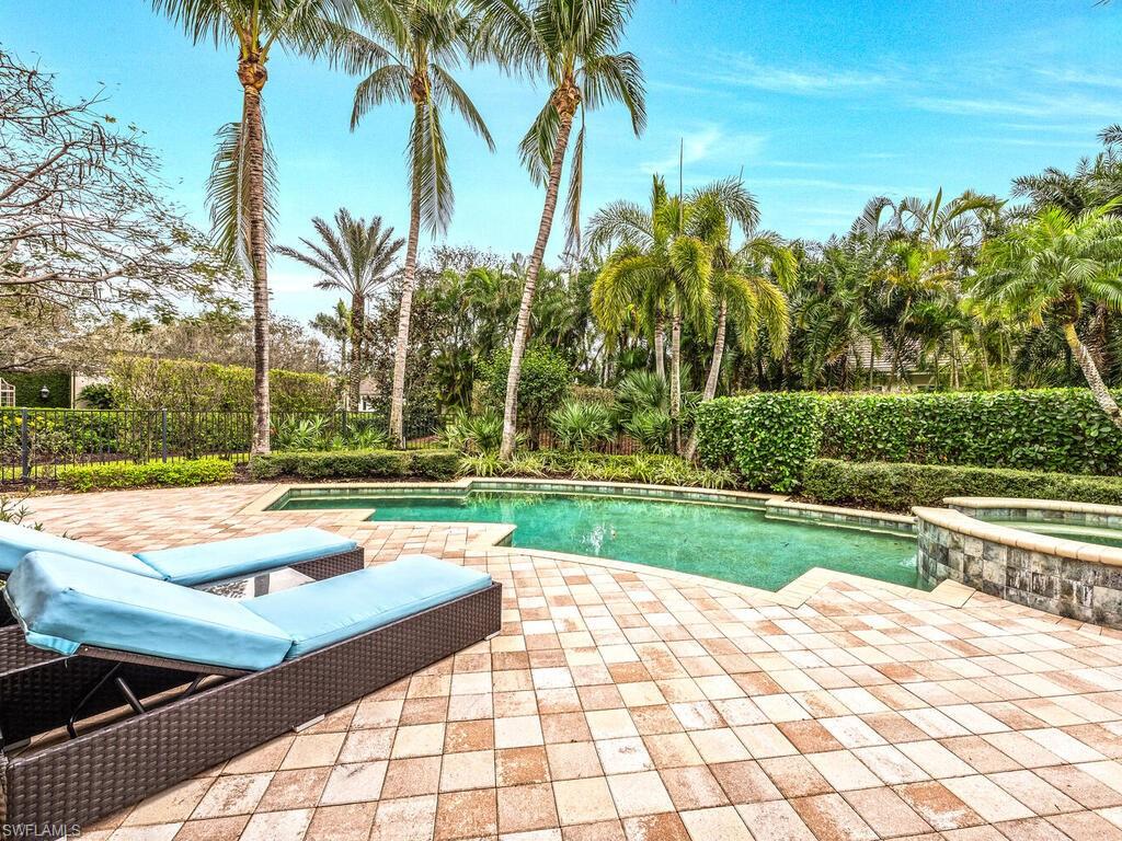 28732 La Caille Dr Property Photo 4