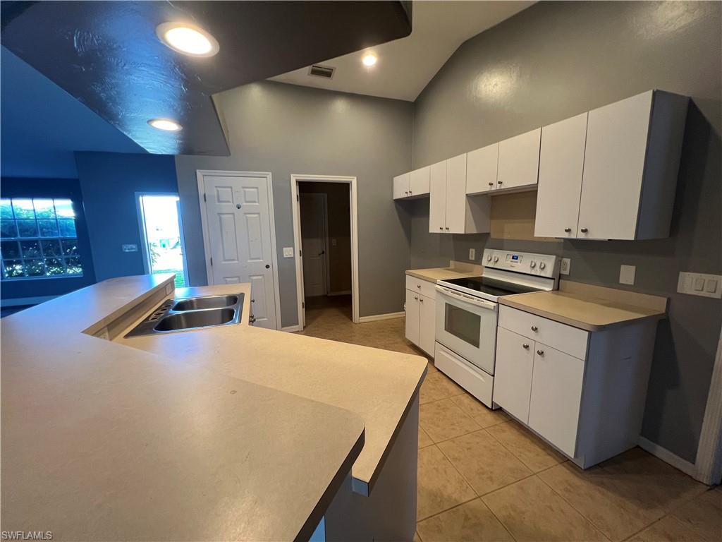 1722 Nw 18th Ter Property Photo 4