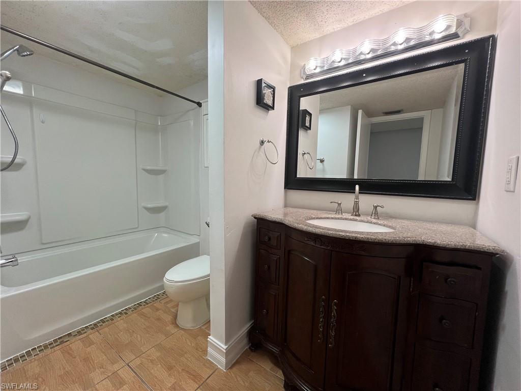 3704 Broadway # 106 Property Photo 13