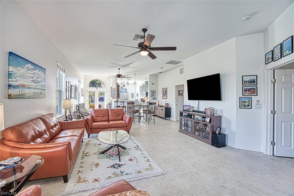 9705 Keel Ct Property Photo 8