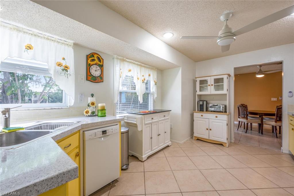 4418 Parrot Ave Property Photo 8