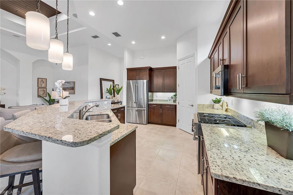 6231 Brunello Ln Property Photo 10