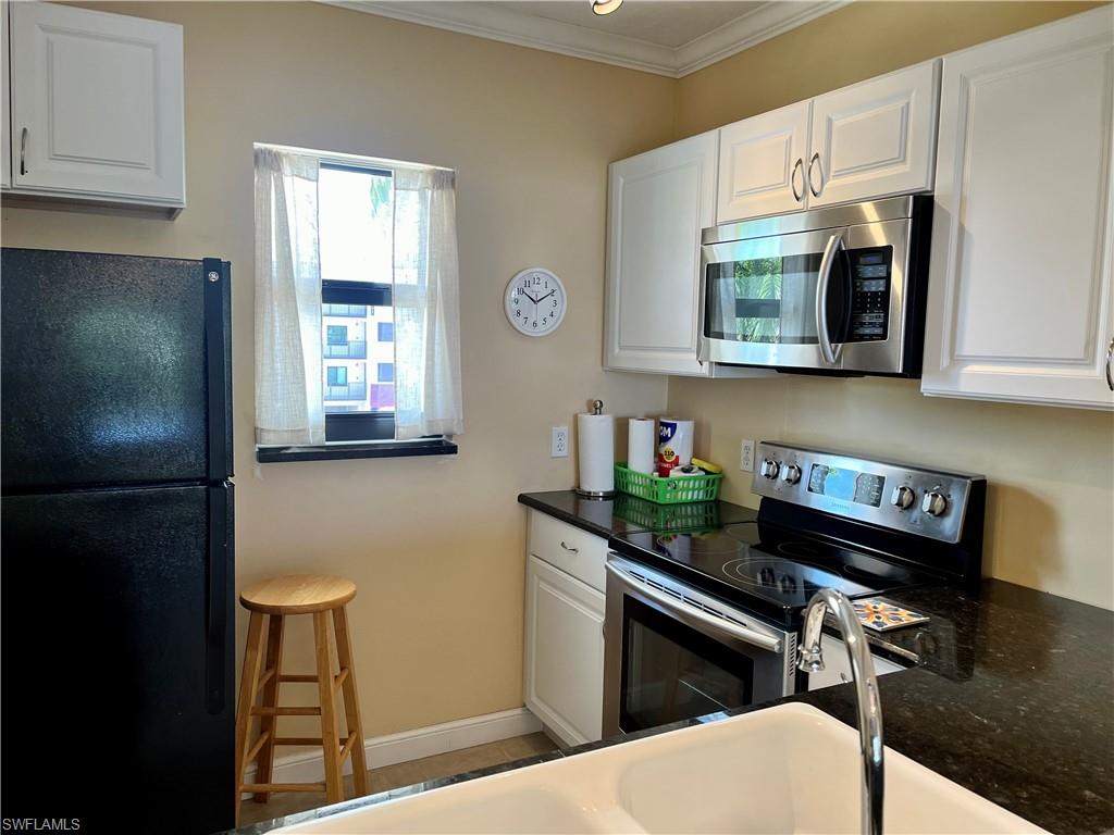 807 River Point Dr # 204d Property Photo 9