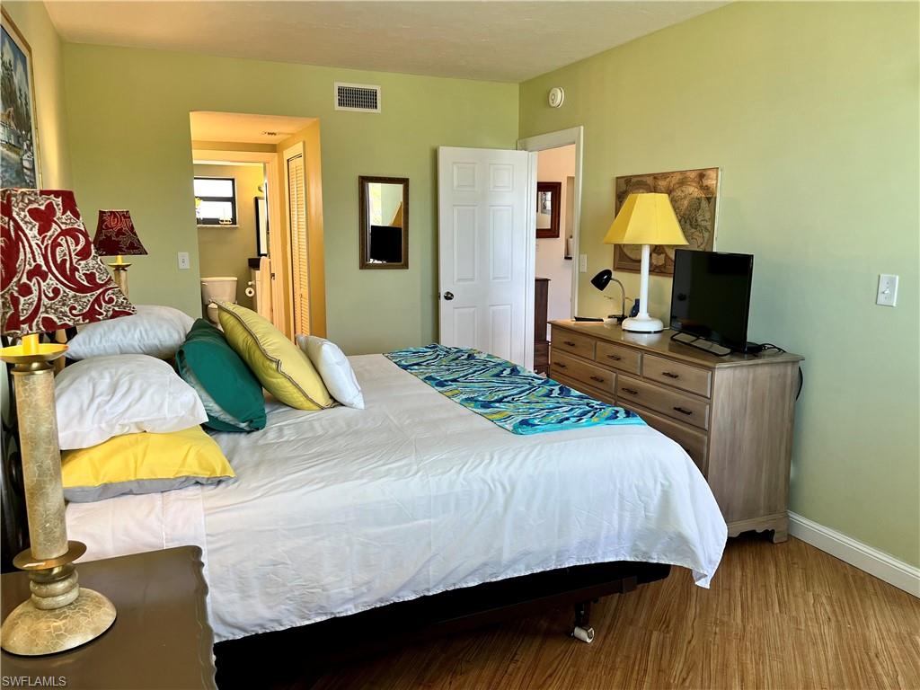 807 River Point Dr # 204d Property Photo 13