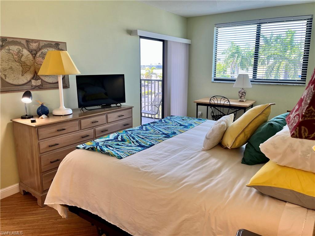 807 River Point Dr # 204d Property Photo 14