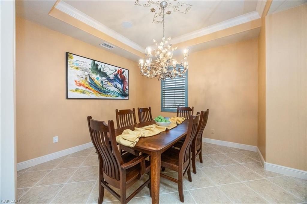 501 Avellino Isles Cir # 39202 Property Photo 14
