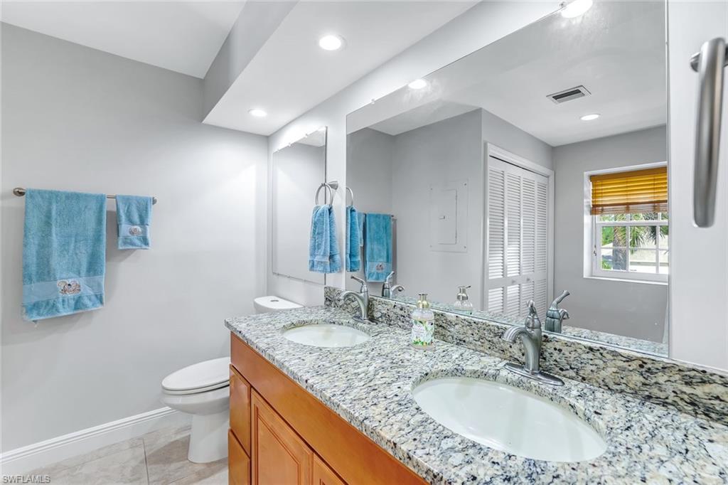 161 Bristol Ln # D202 Property Photo 21