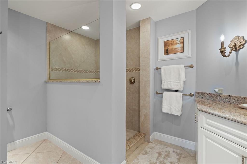 8453 Abbington Cir # 821 Property Photo 19