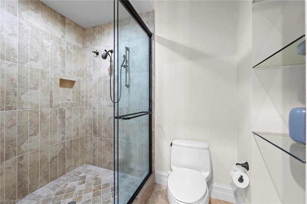 6511 Highcroft Dr Property Photo 40