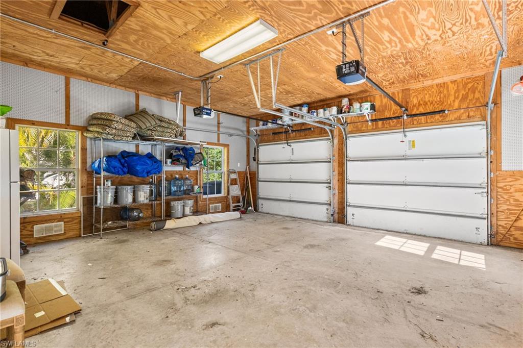 7252 Lake Dr Property Photo 46