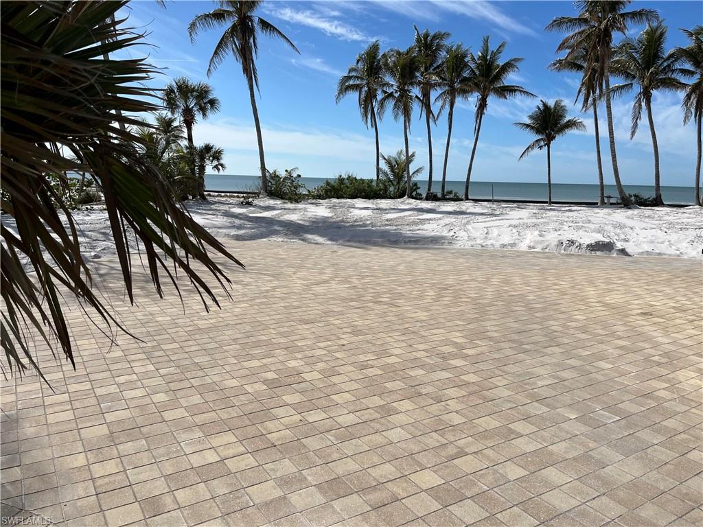 3880 Estero Blvd Property Photo 9
