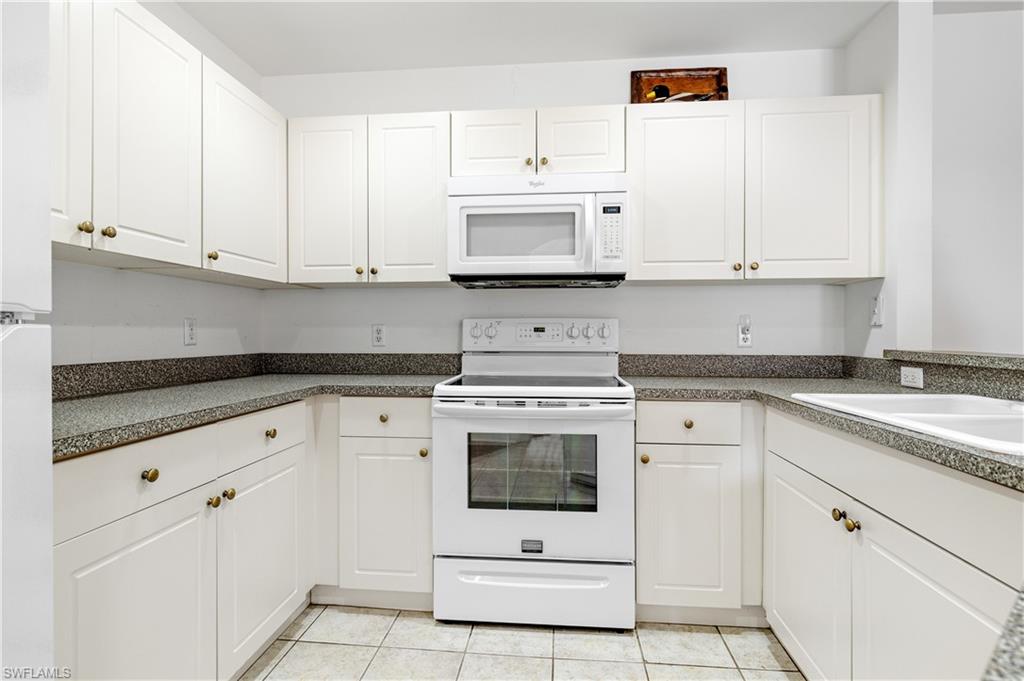 1502 Sw 50th St # 201 Property Photo 13
