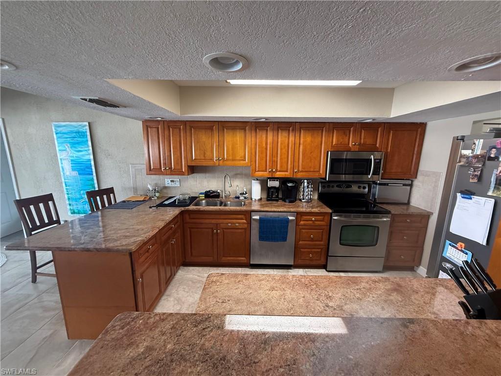 1141 Sw 44th St Property Photo 5