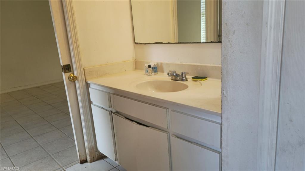 2404 Se 8th Pl Property Photo 13