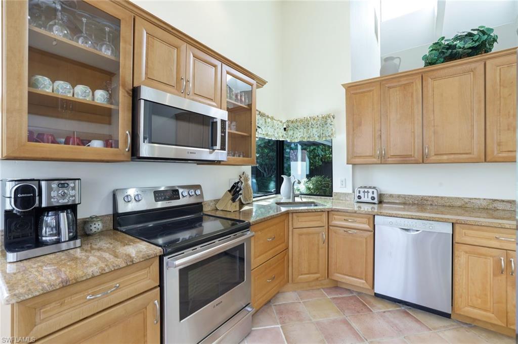 583 Bay Villas Ln # 89 Property Photo 8