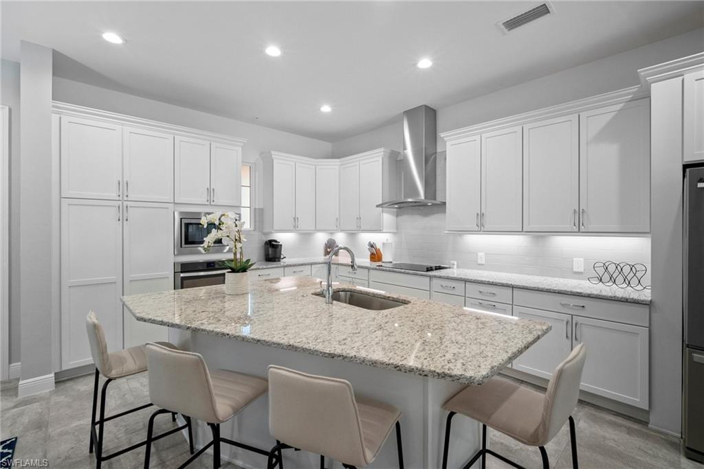 21450 Strada Nuova Cir # A214 Property Photo 3