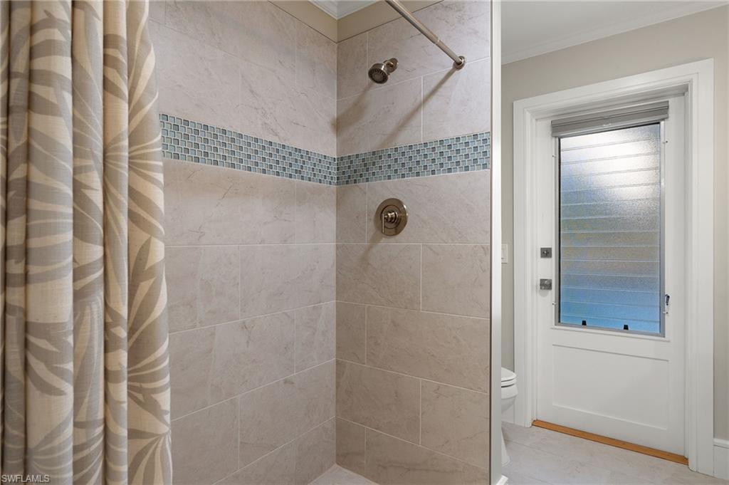2347 Club House Rd Property Photo 18