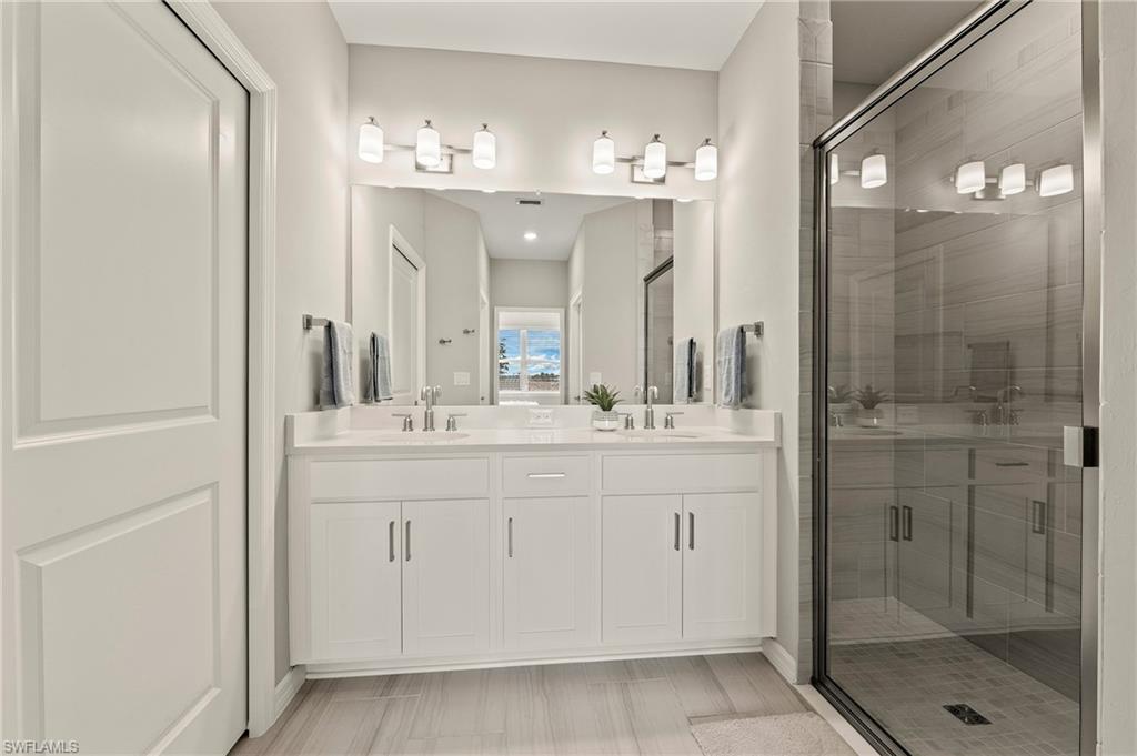 11821 Venetian Lagoon Dr # 104 Property Photo 13