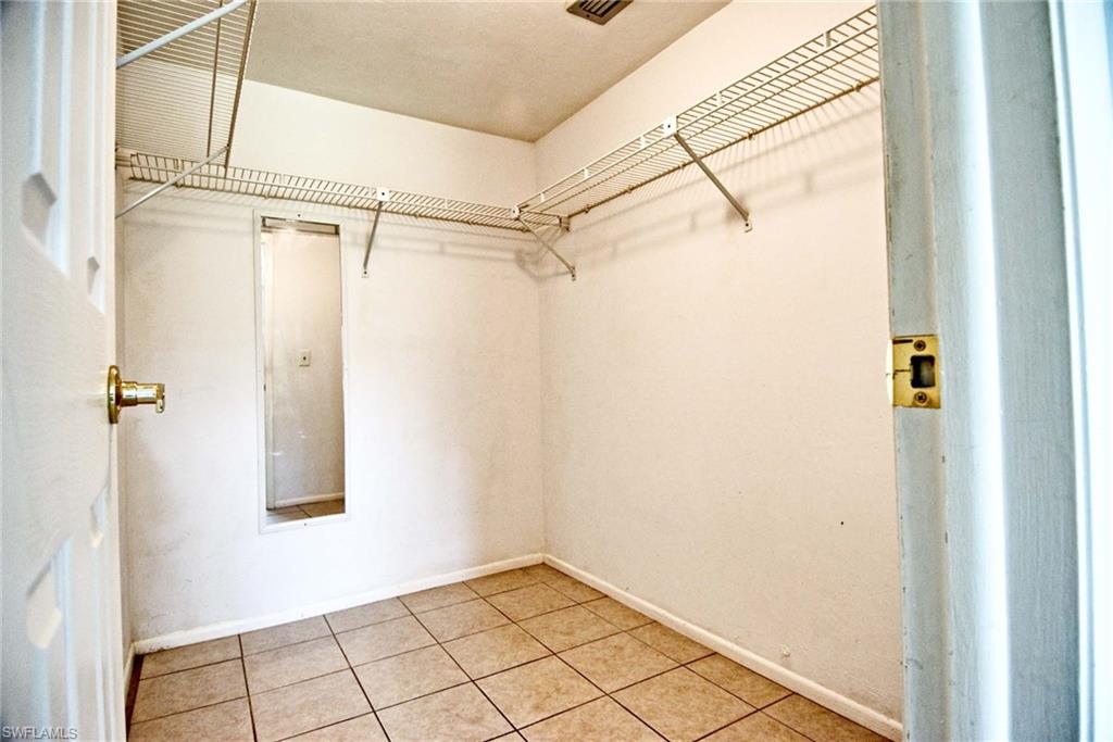 1100 Pondella Rd # 807 Property Photo 10