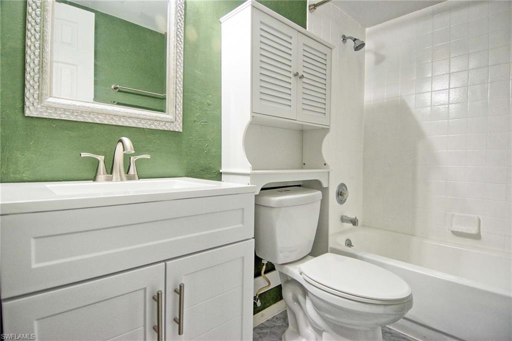 1100 Pondella Rd # 807 Property Photo 11
